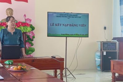 TRƯỜNG TIỂU HỌC ĐỨC LỢI TỔ CHỨC LỄ KẾT NẠP ĐẢNG VIÊN MỚI