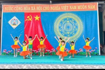 ĐÓN HỌC SINH MẦM NON THAM QUAN TAI TRƯỜNG.