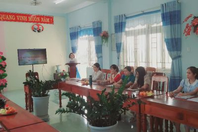 Chi bộ tổ chức sinh hoạt định kỳ + Kết nạp đảng viên mới